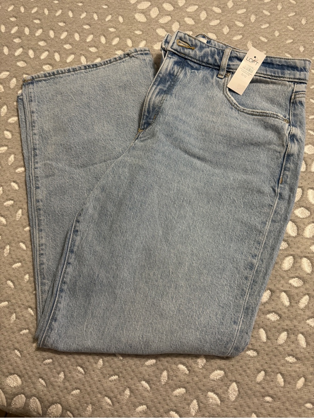 LOFT Women's Light Wash Blue Mid-Rise Jeans - Picture 1 of 4